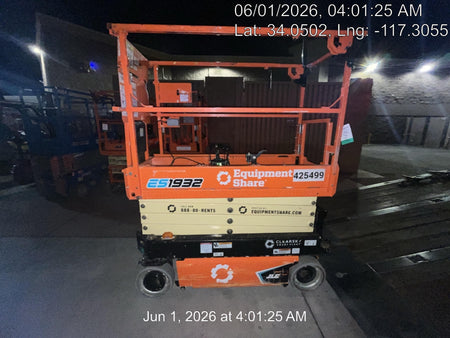 2024 JLG ES1932