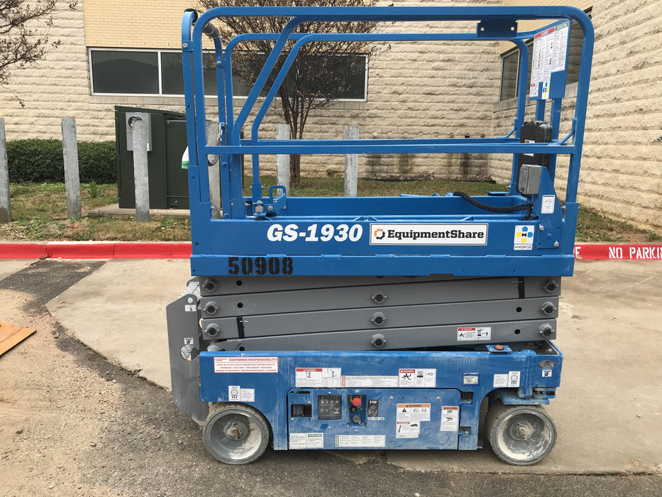 2019 Genie GS-1930 Fixed Rails with Chain Entry