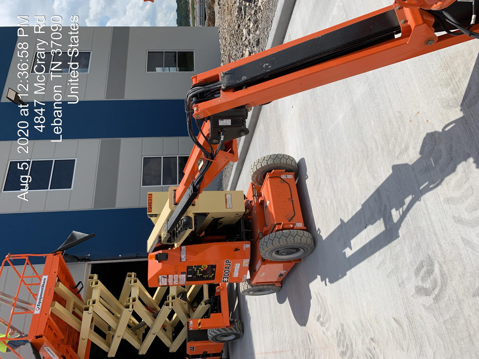 2019 JLG E300AJP