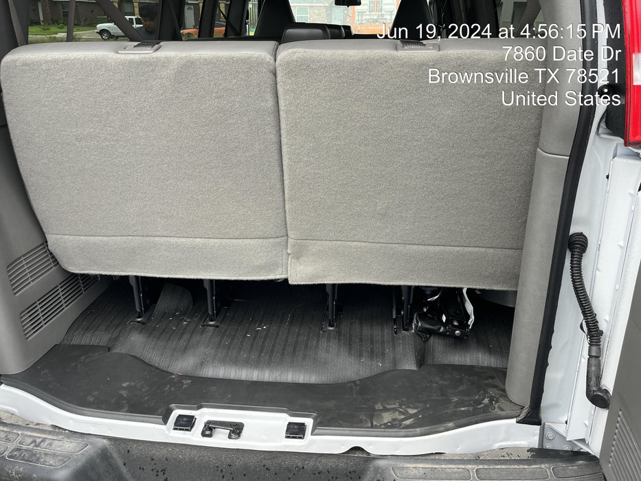 2023 CHEVROLET Express Van - Rental