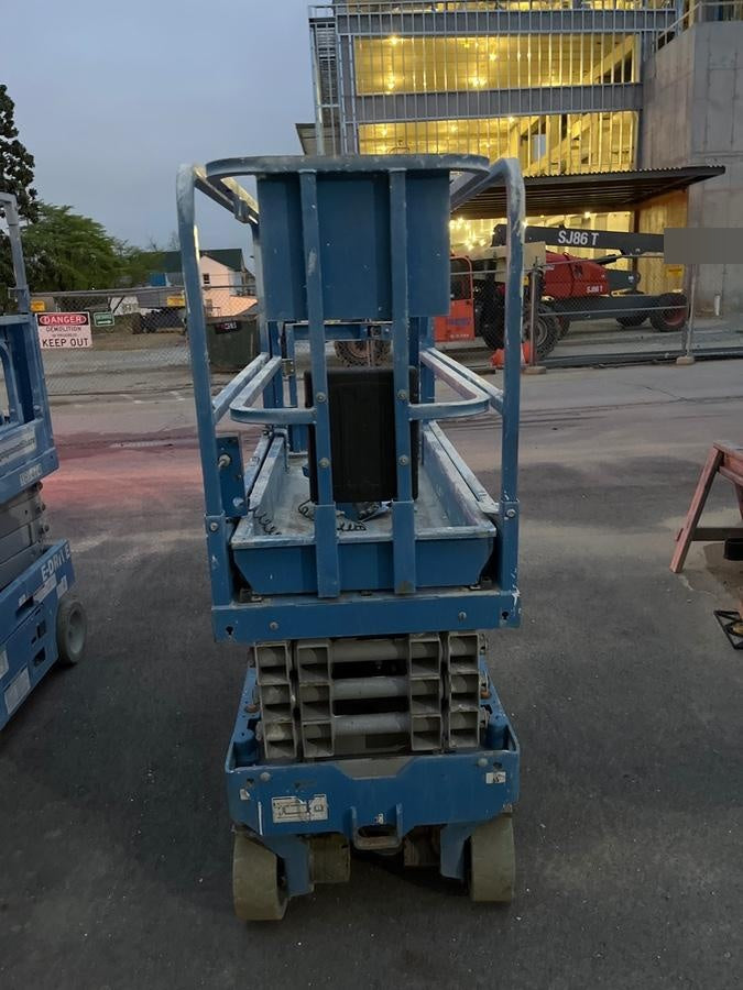 2020 Genie GS-1930 Solid Non Marking Tires, Beacon, Folding rails with half height swing gate
