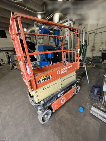 2022 JLG R1932