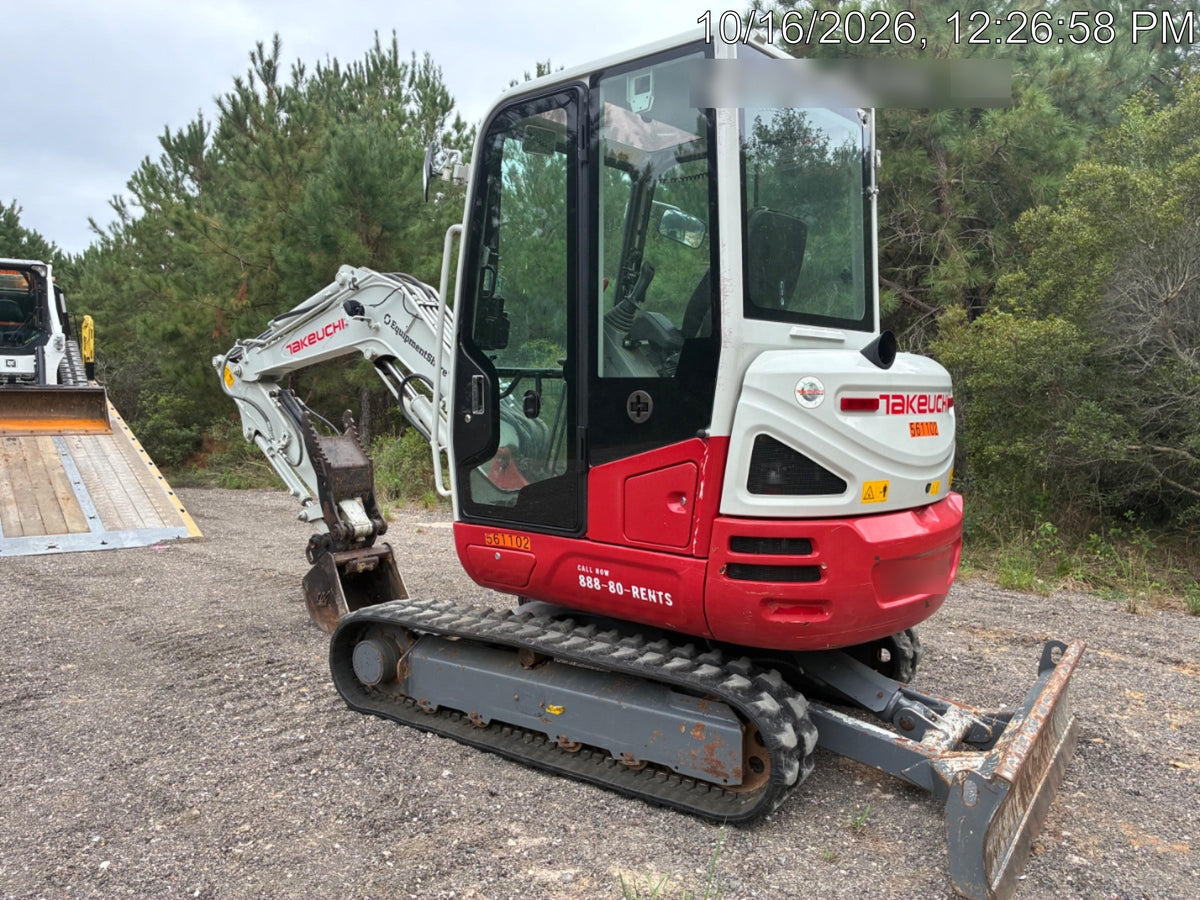 2025 TAKEUCHI TB235-2CR
