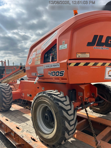 2021 JLG 400S
