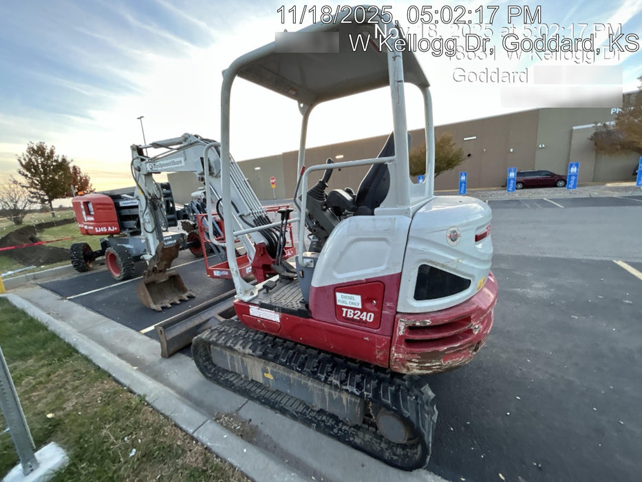 2019 Takeuchi TB240 Takeuchi TB240 Canopy w/Rubber Tracks, Auxiliary Hydraulics, Manual QC, Hydraulic Thumb, 12/18/24" Buckets