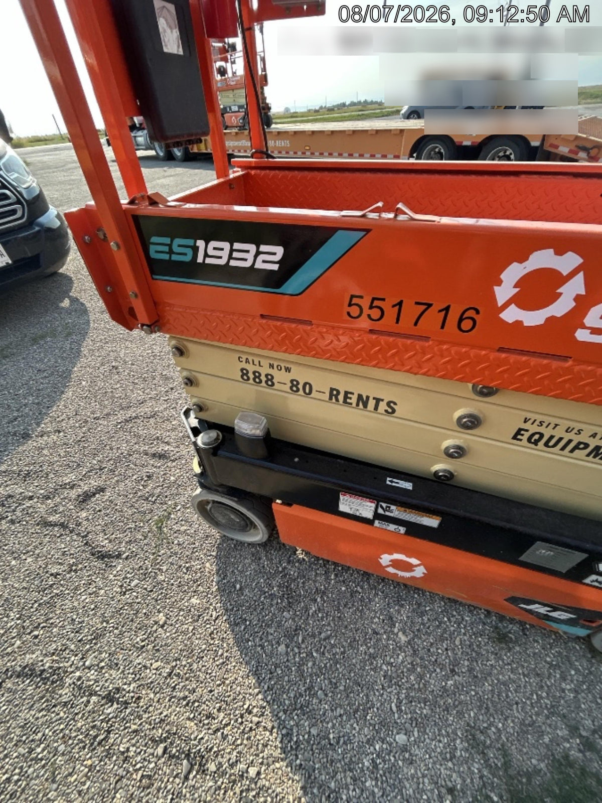 2025 JLG ES1932