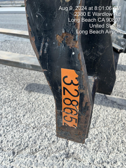 2023 JLG 1001095418S