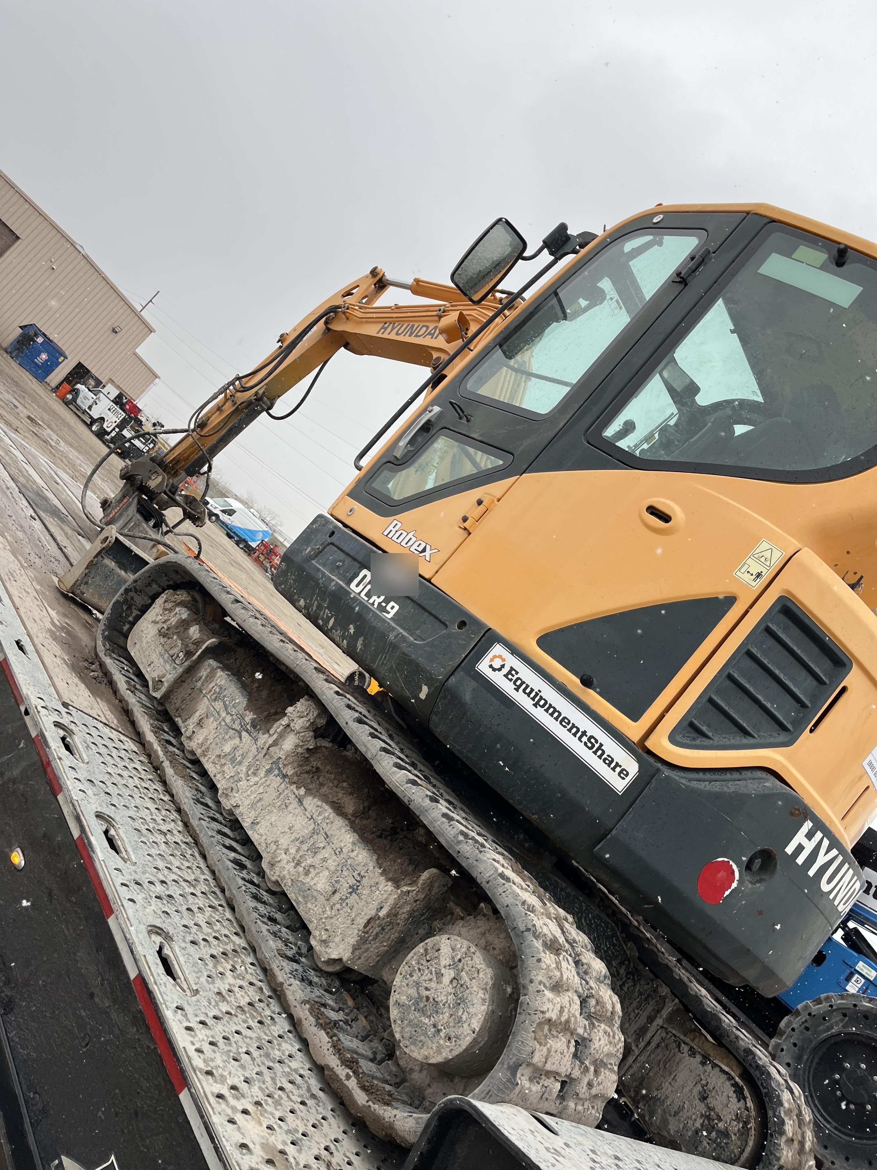 2013 HYUNDAI R60CR-9A