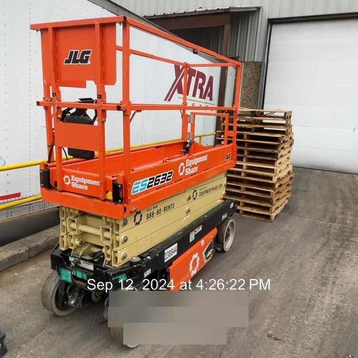 2022 JLG ES2632