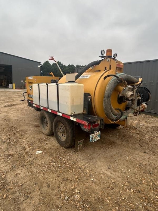 2022 Vac-Tron LP573XDT T4 Koehler Diesel Engine, 500 Gallon Debris Tank, x2 100 Gallon Water Tanks