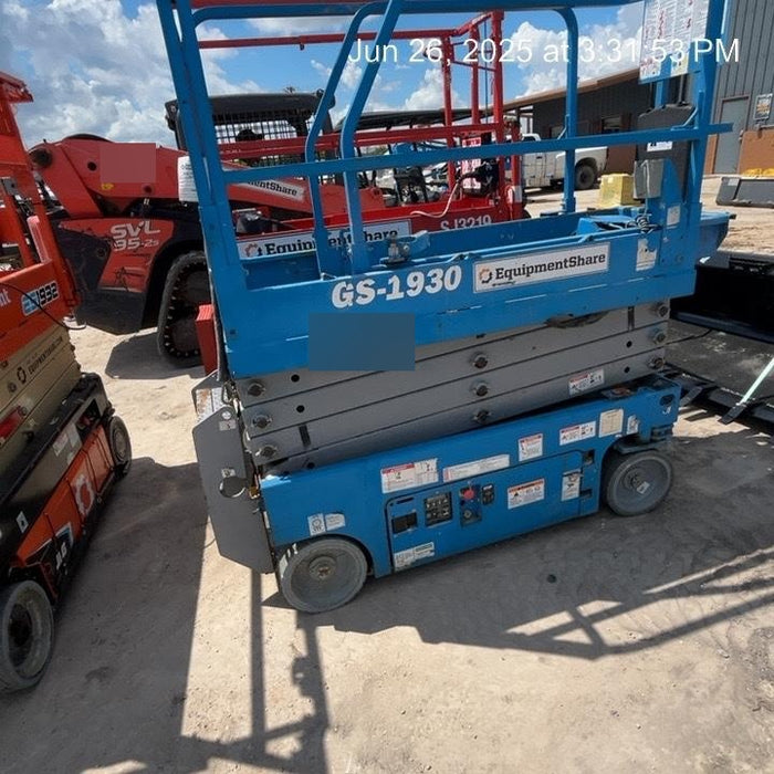 2019 Genie GS-1930 Fixed Rails with Chain Entry