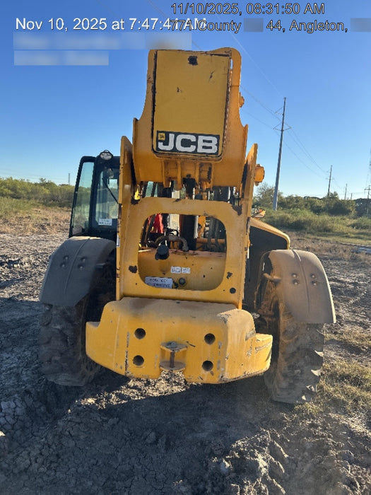 2019 JCB 512-56 74 HP w/CAB/HVAC, Beacon, Aux Hydraulics, Worklights, Solid Tires w/60" Carriage/Forks