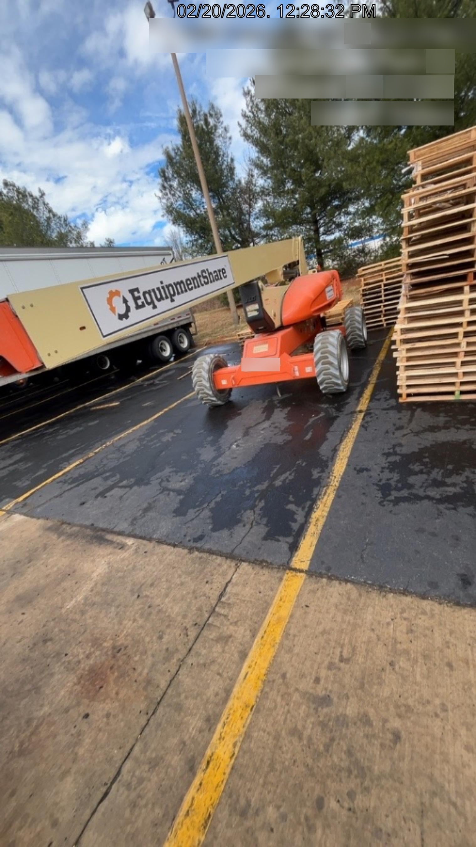 2022 JLG EC600SJ