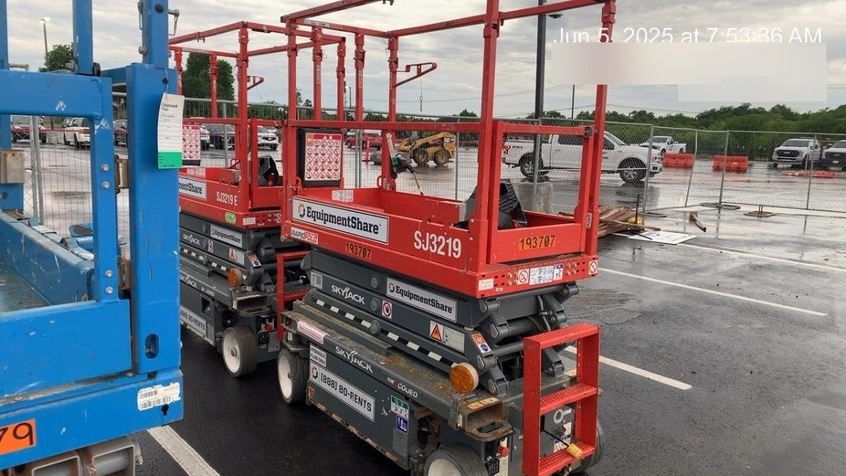 2021 SKYJACK SJ3219