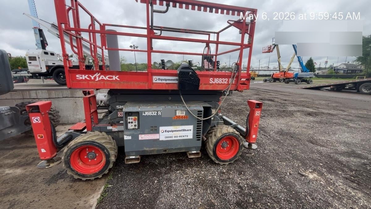 2021 SKYJACK SJ6832 RT