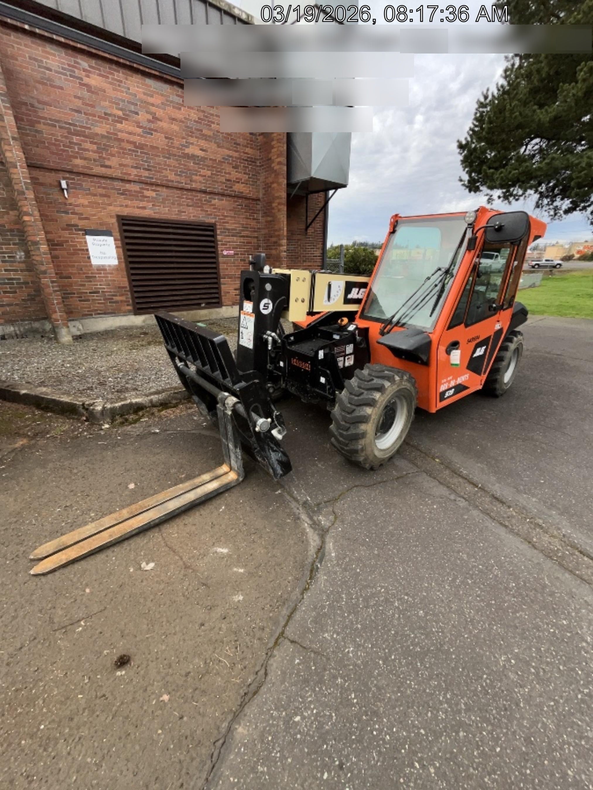 2025 JLG 519