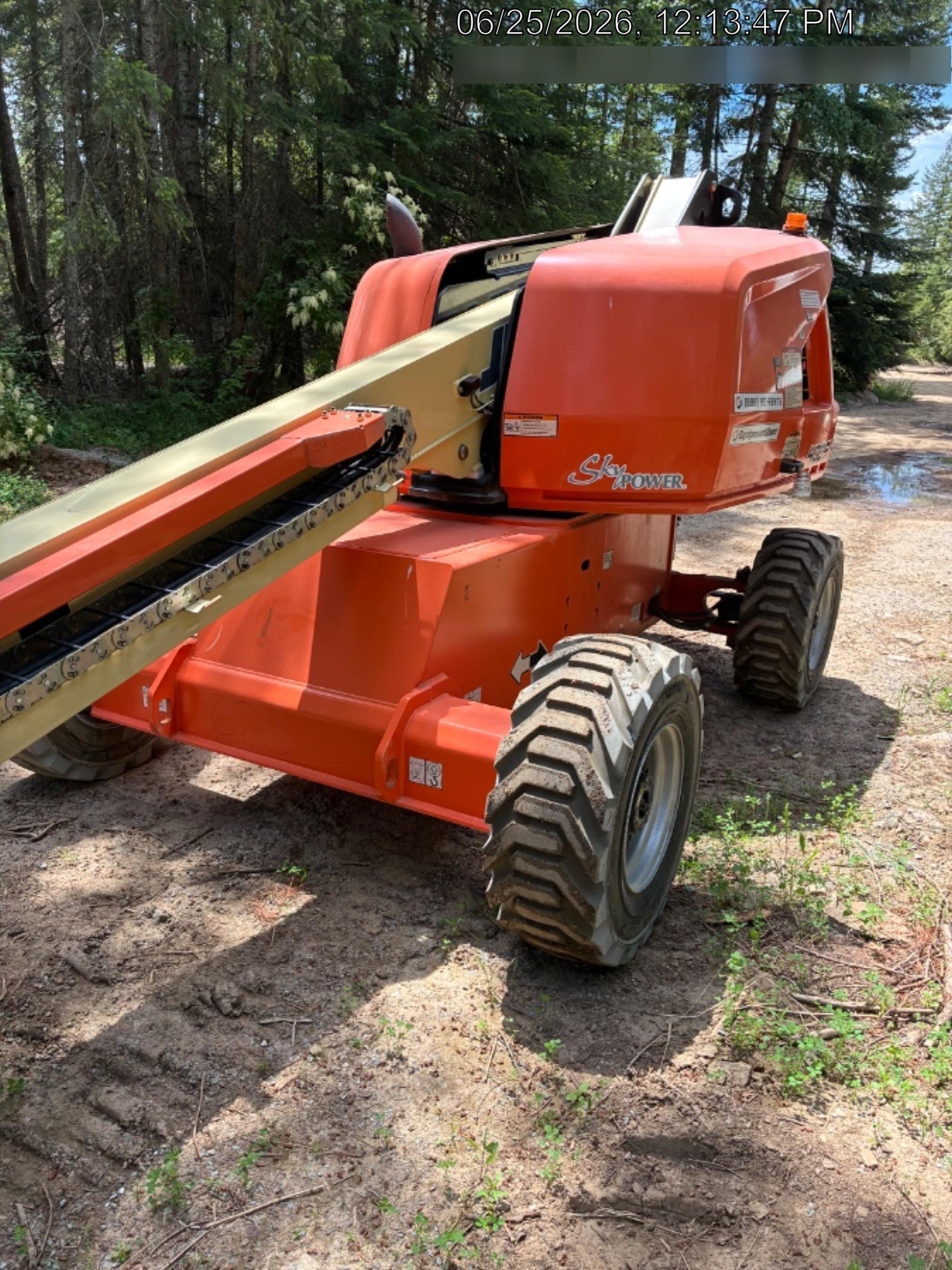 2021 JLG 400S