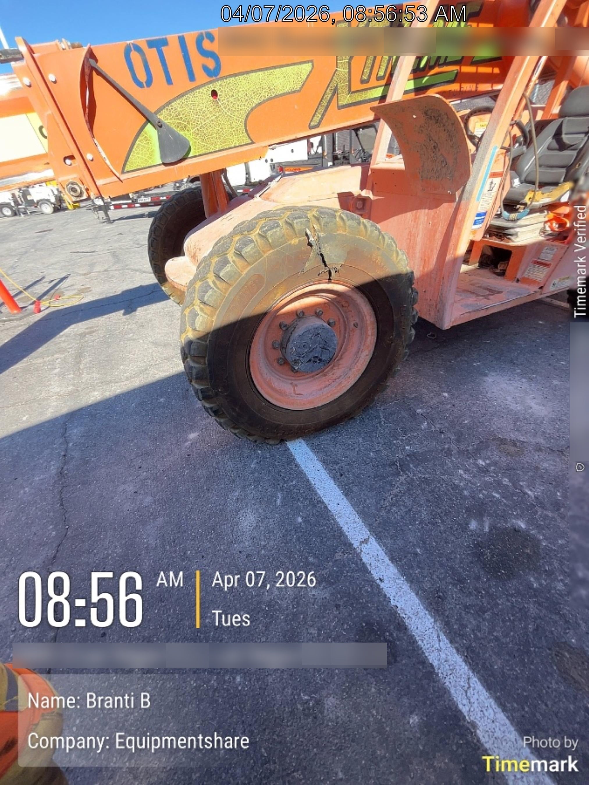 2018 GENIE GTH-1056