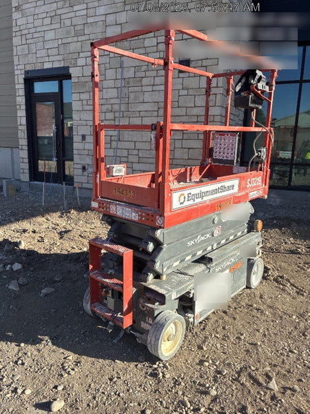 2021 SKYJACK SJ3219