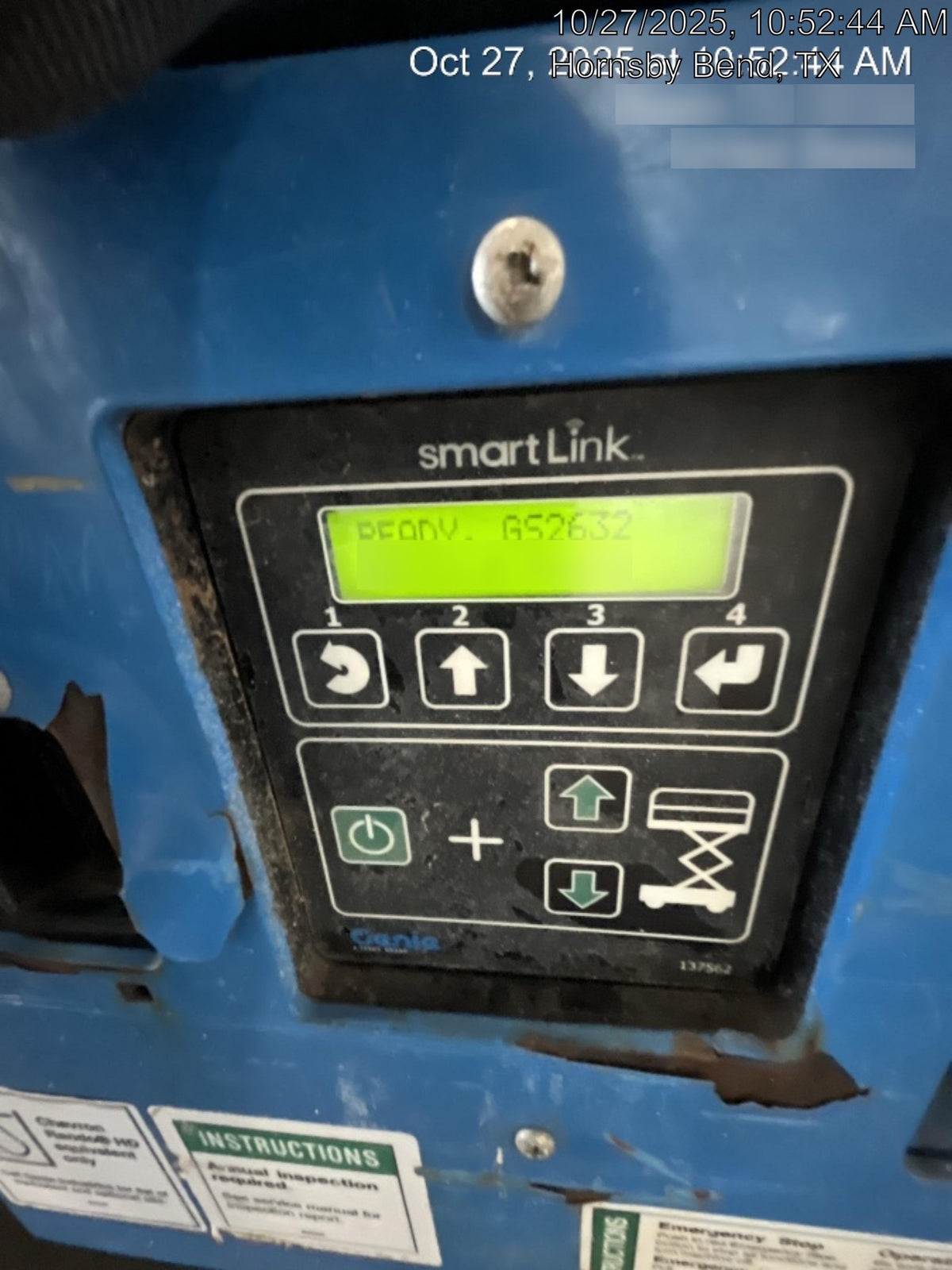 2019 Genie GS-2632 Folding rails with half height swing gate