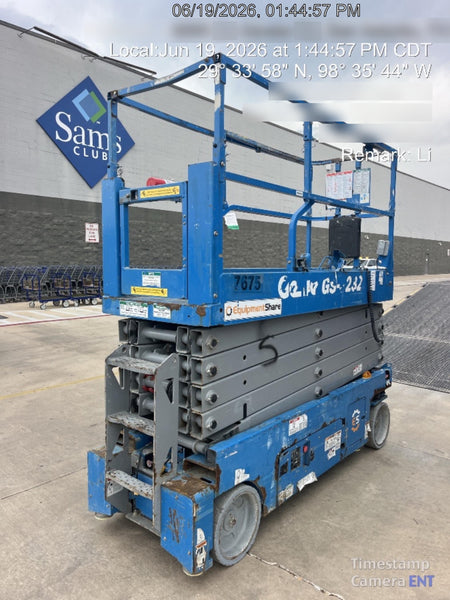 2017 Genie GS-3232 Genie GS3232 Lift w/Folding Rails and Swing Gate