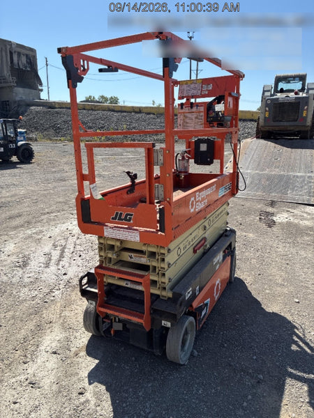 2023 JLG ES1932