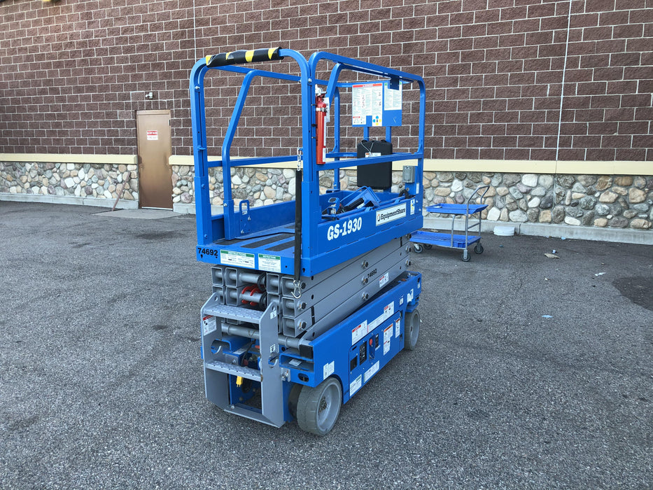 2020 Genie GS-1930 Fixed rails with chain entry gate - Pre A92.20