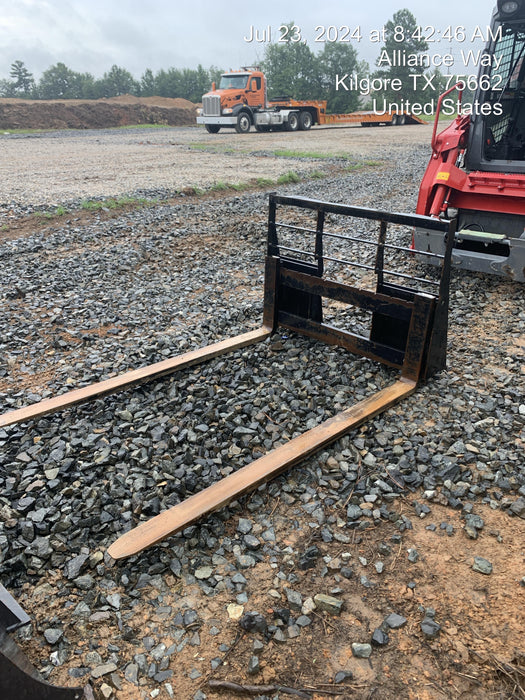 2022 ARROW MATERIAL HANDLING 72" Pallet Forks - Arrow