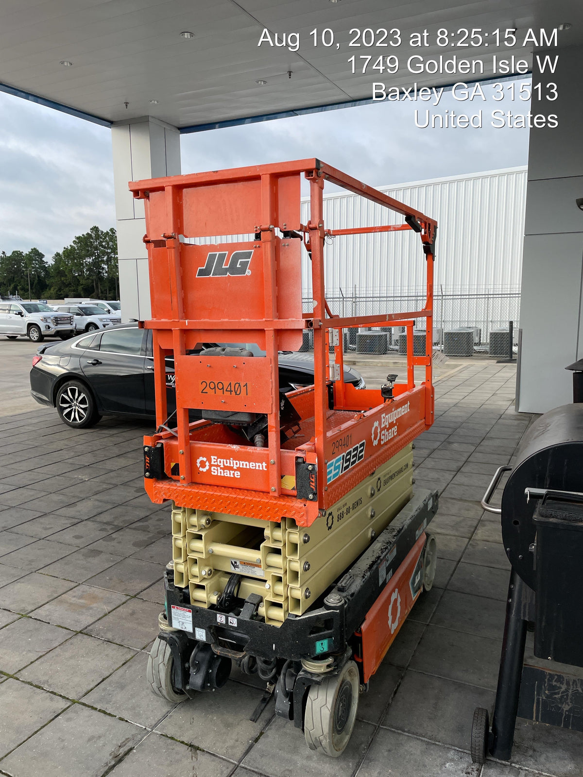 2023 JLG ES1932