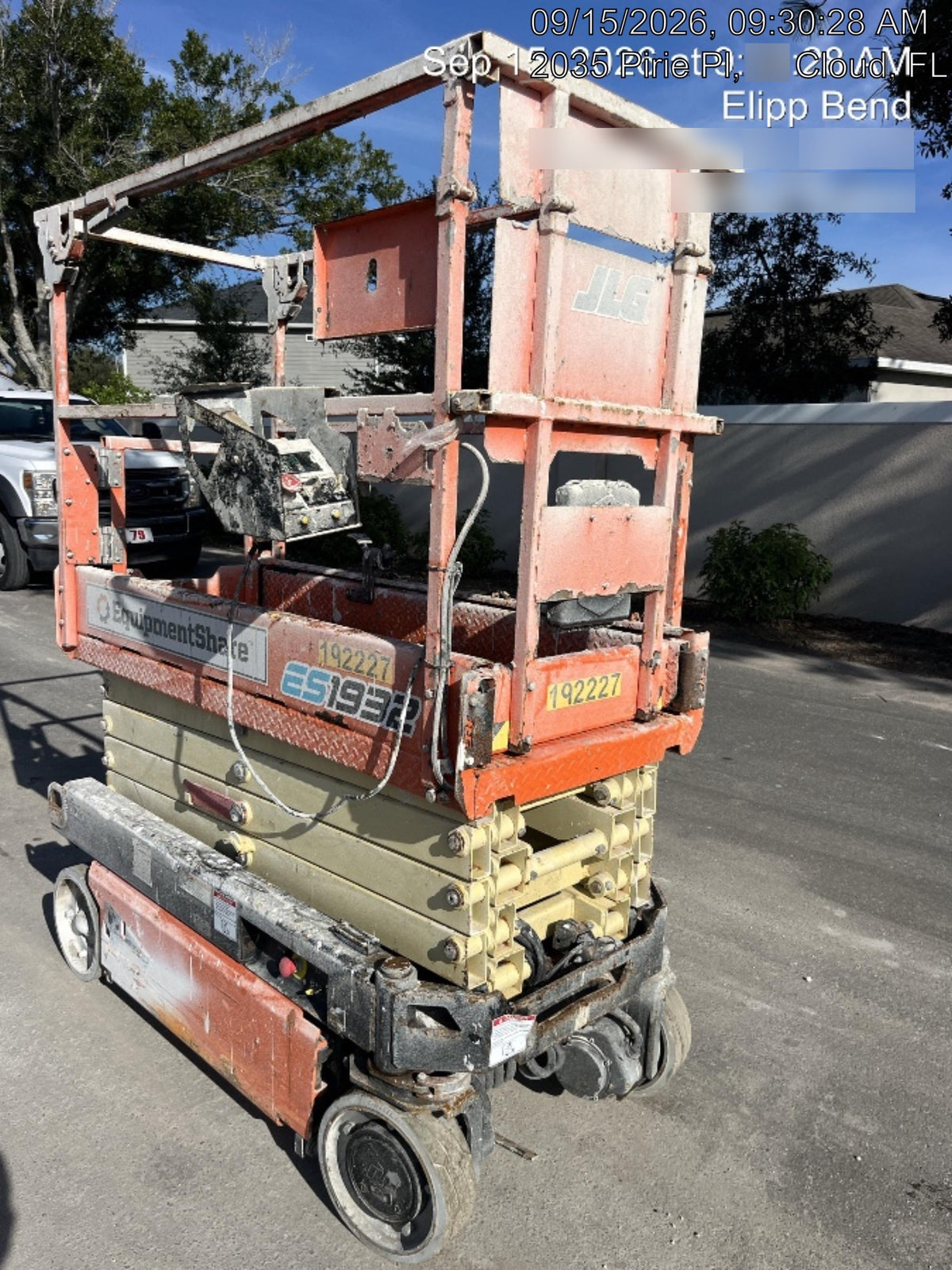 2021 JLG ES1932