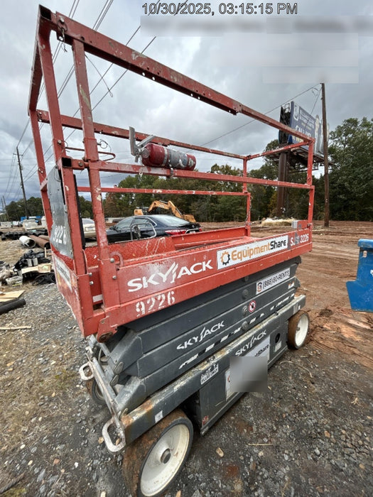 2018 Skyjack SJIII-3226 Skyjack SJIII3226 Scissor Lift w/Trojan Batteries