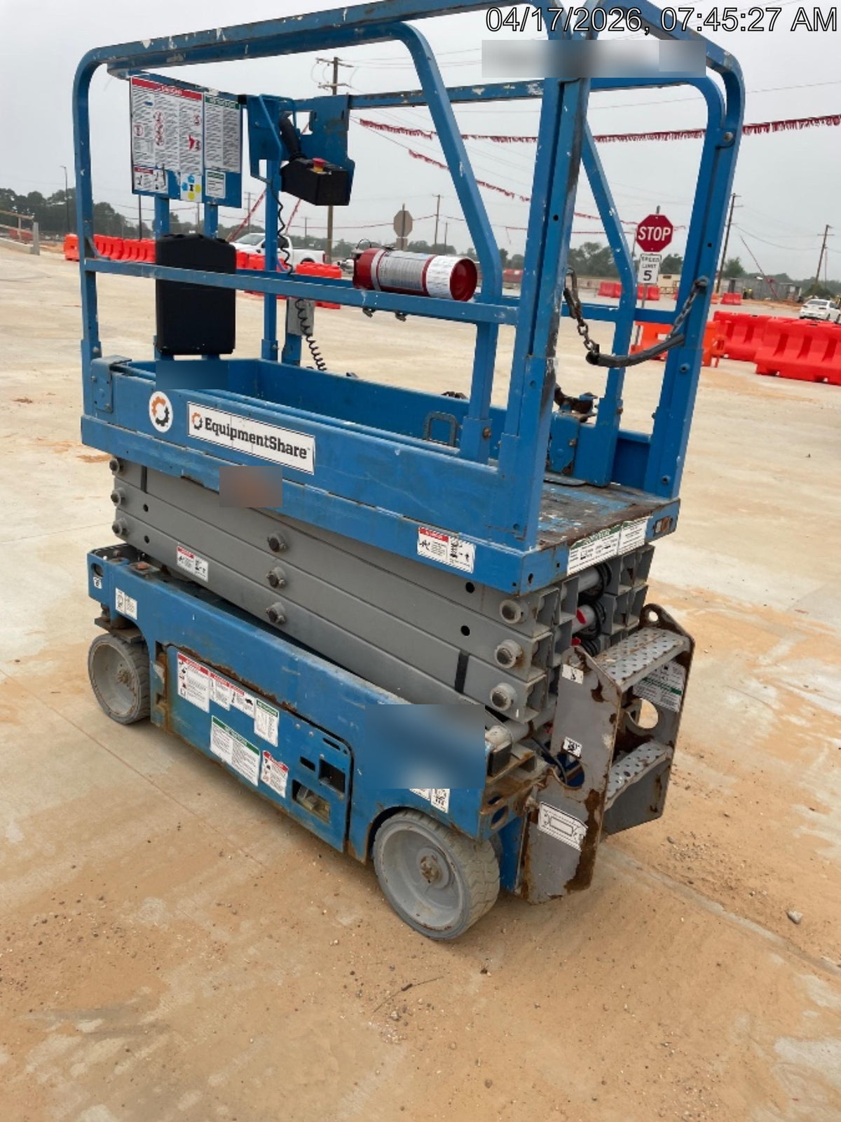 2019 Genie GS-1930 Fixed rails with chain Entry