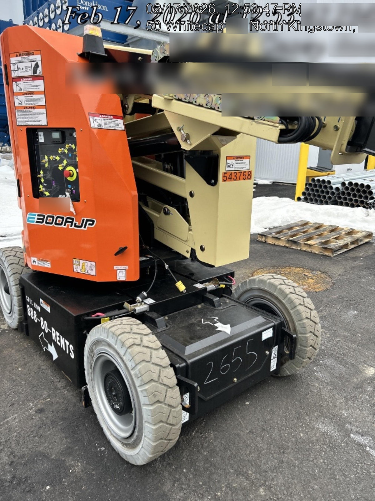 2025 JLG E300AJP