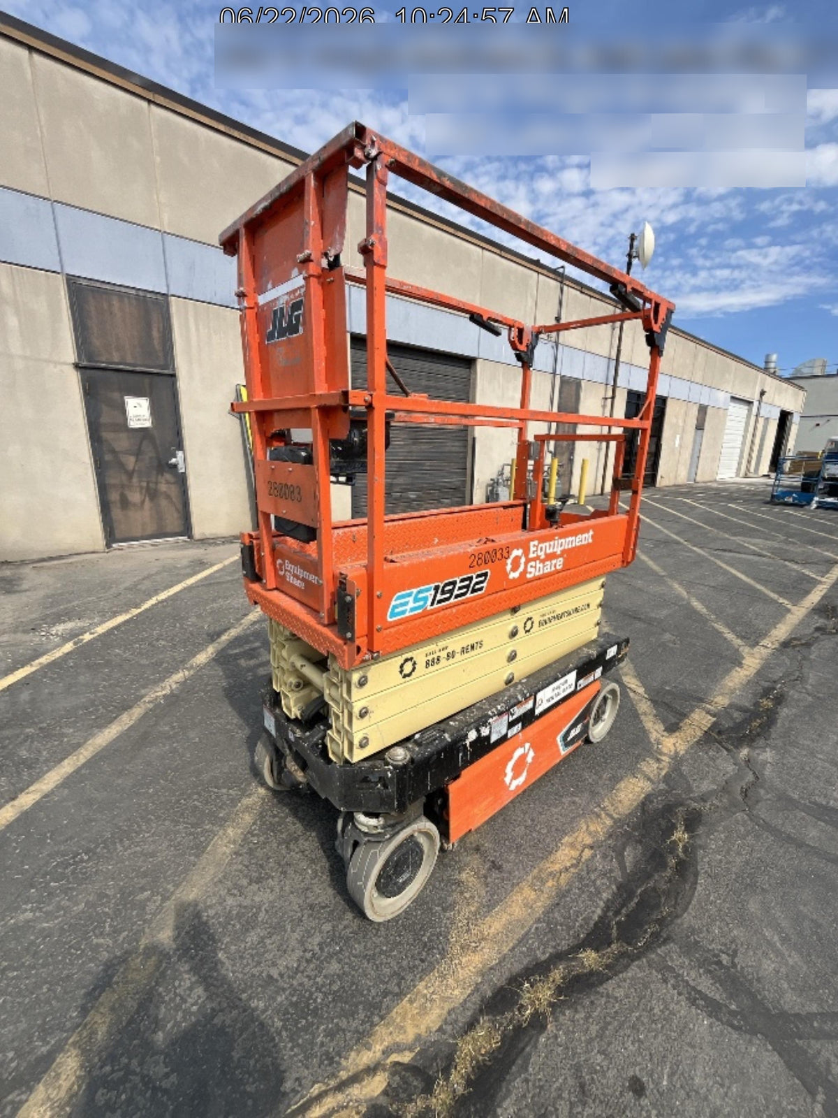 2022 JLG ES1932