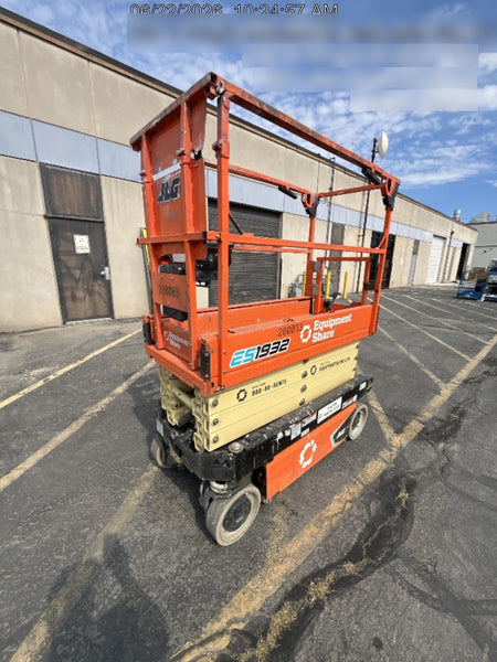 2022 JLG ES1932