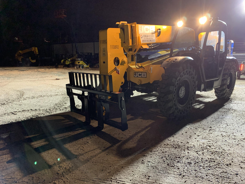 2020 JCB 509-42 Canopy, Solid Tires, Work Lights, Beacon, Aux Hydraulics, Back up Alarm, Lifting Eye, ES Decals