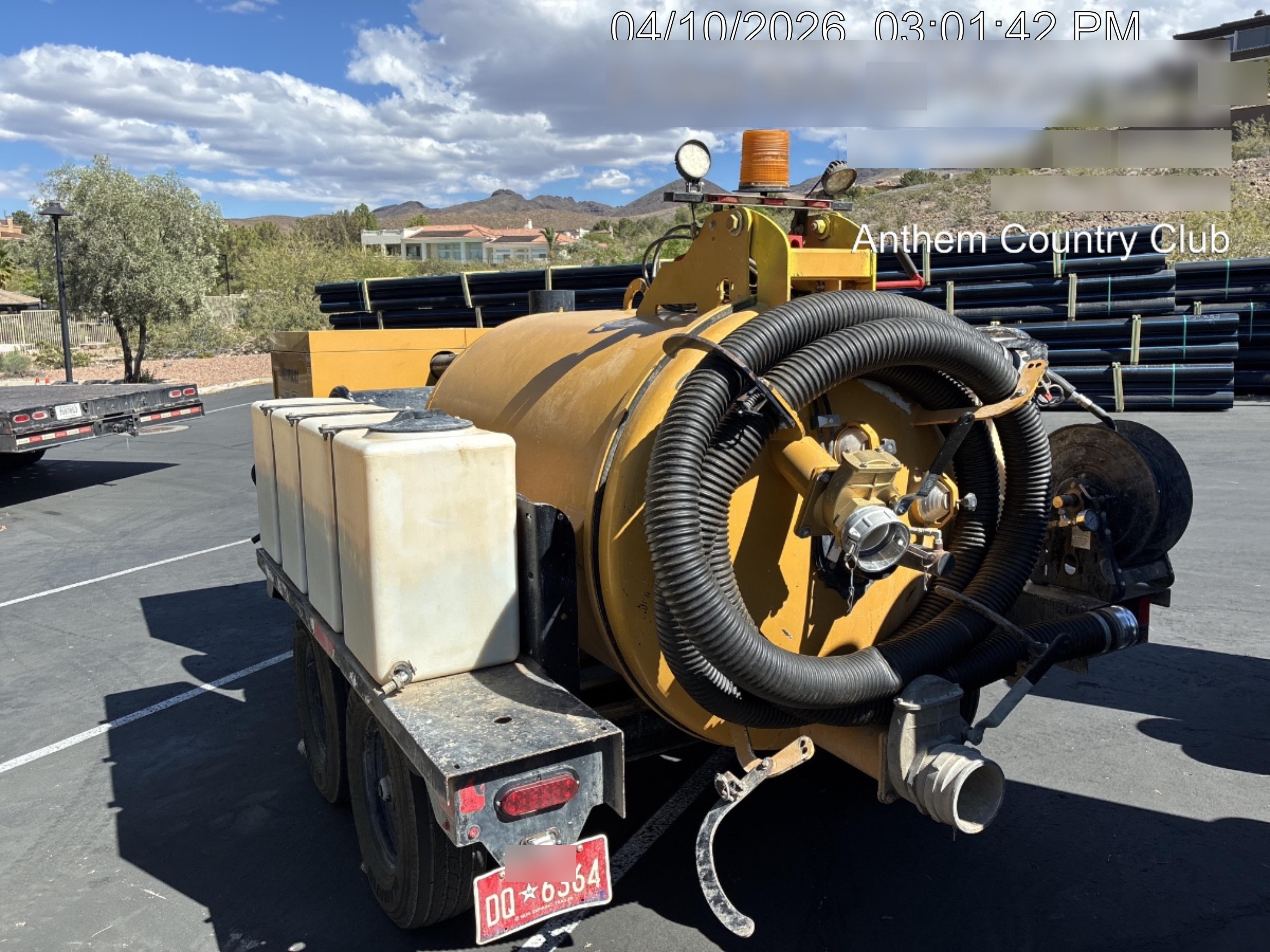 2022 Vac-Tron LP573XDT T4 Koehler Diesel Engine, 500 Gallon Debris Tank, x2 100 Gallon Water Tanks