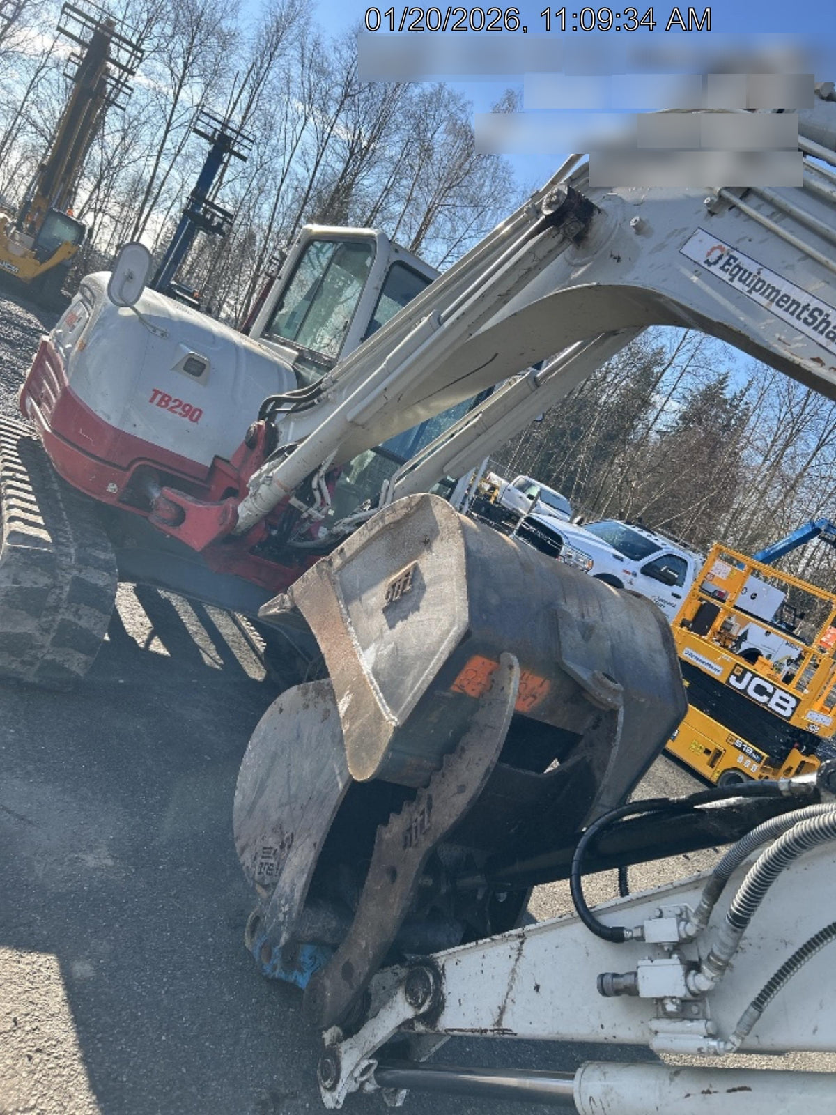 2025 TAKEUCHI 36" Bucket - Takeuchi