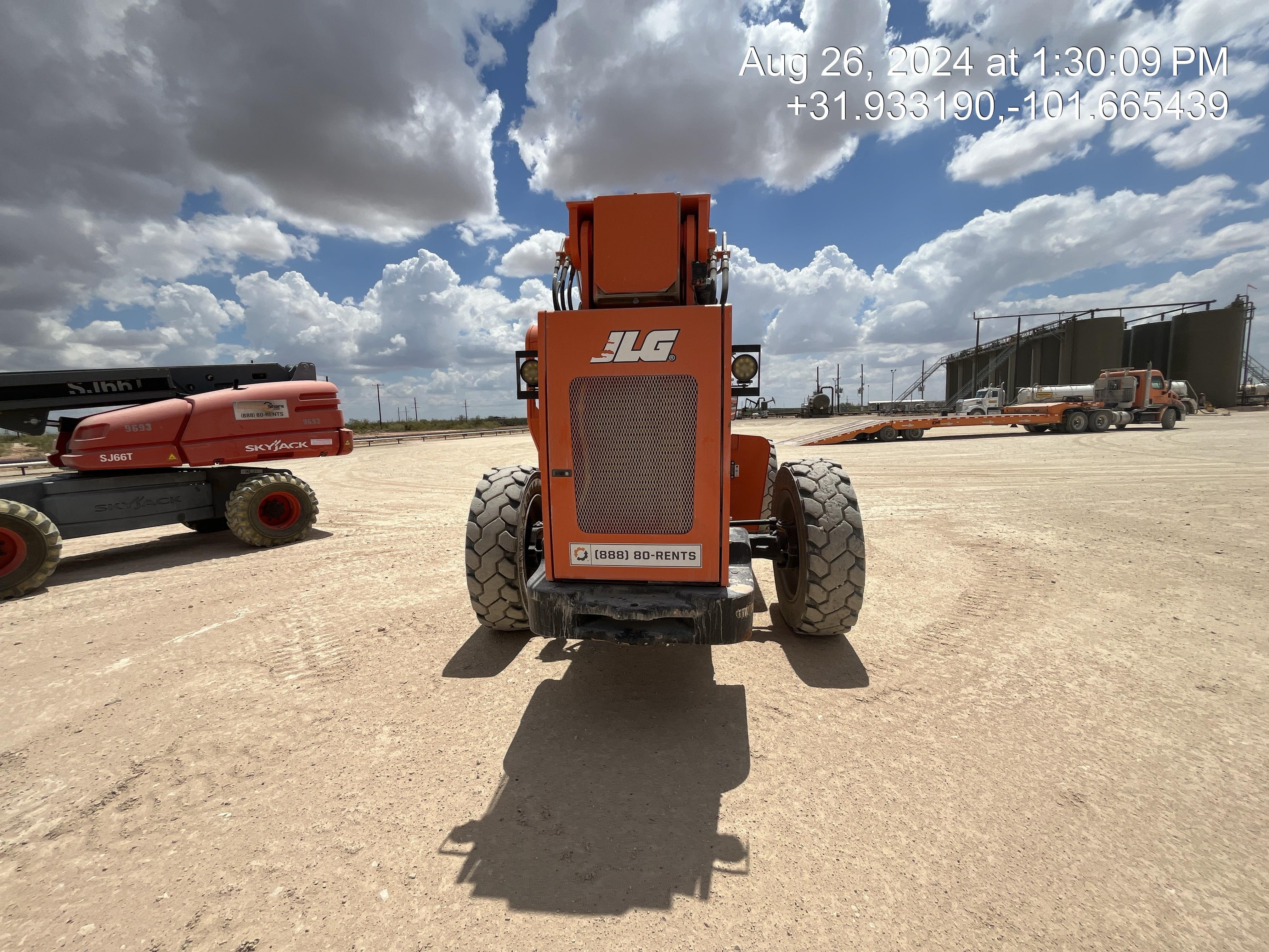 2021 SKYTRAK 8042