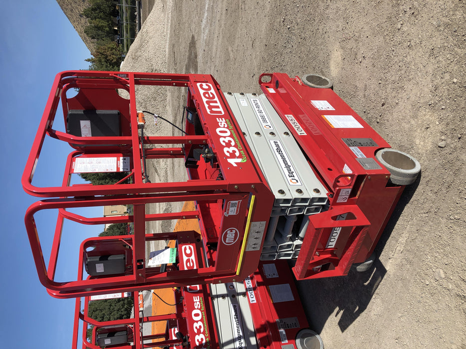 2020 MEC 1330SE Solid NM Tires, Steel Swing out Doors, LCS, Beacon, 900W Invertor