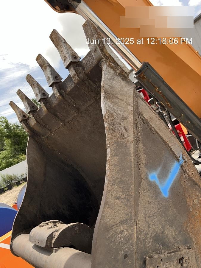 2023 WAIN-ROY 36" Bucket - Wain-Roy