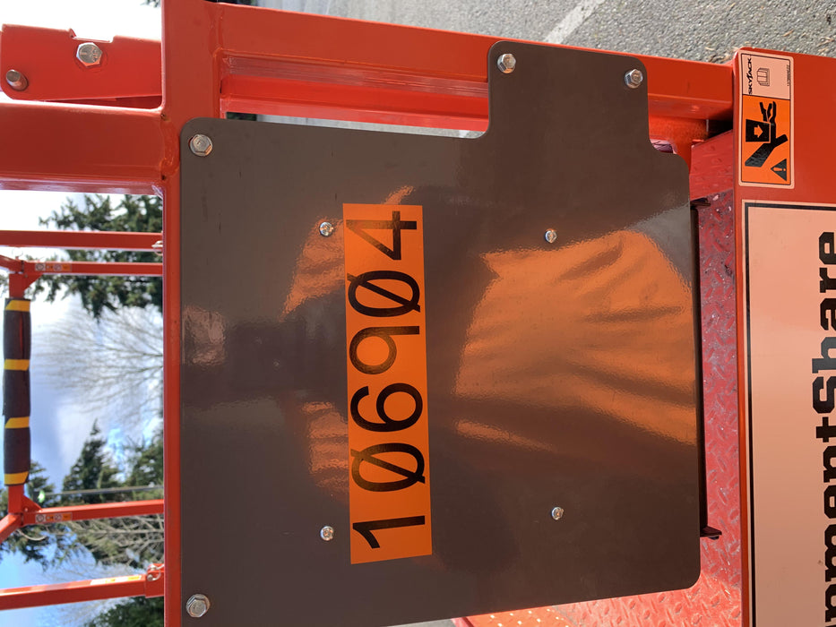 2020 Skyjack SJIII-3219 Solid NM Tires, Half height spring hinged entry gate, Dual Beacons, 800W Inverter