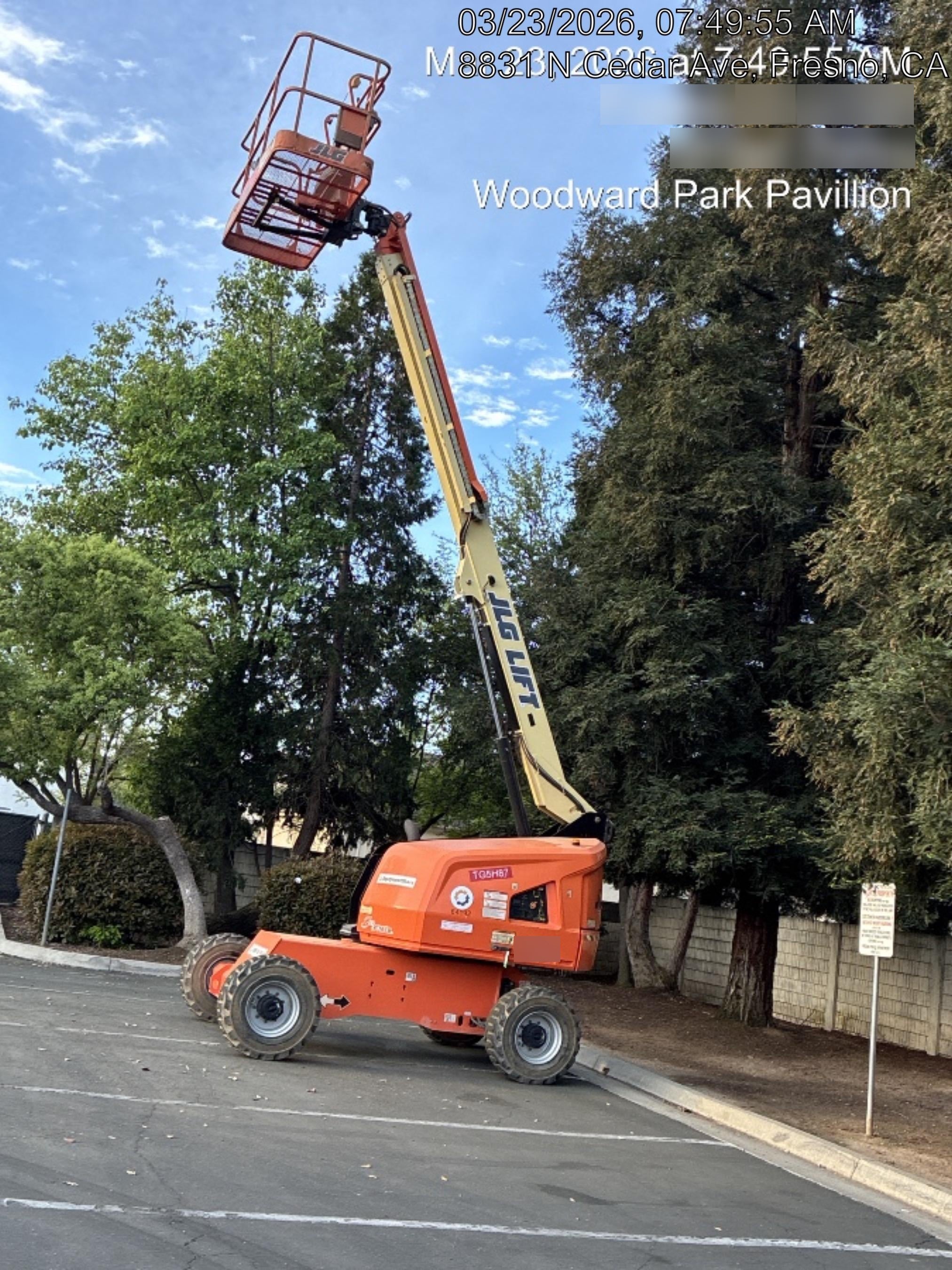 2020 JLG 400S
