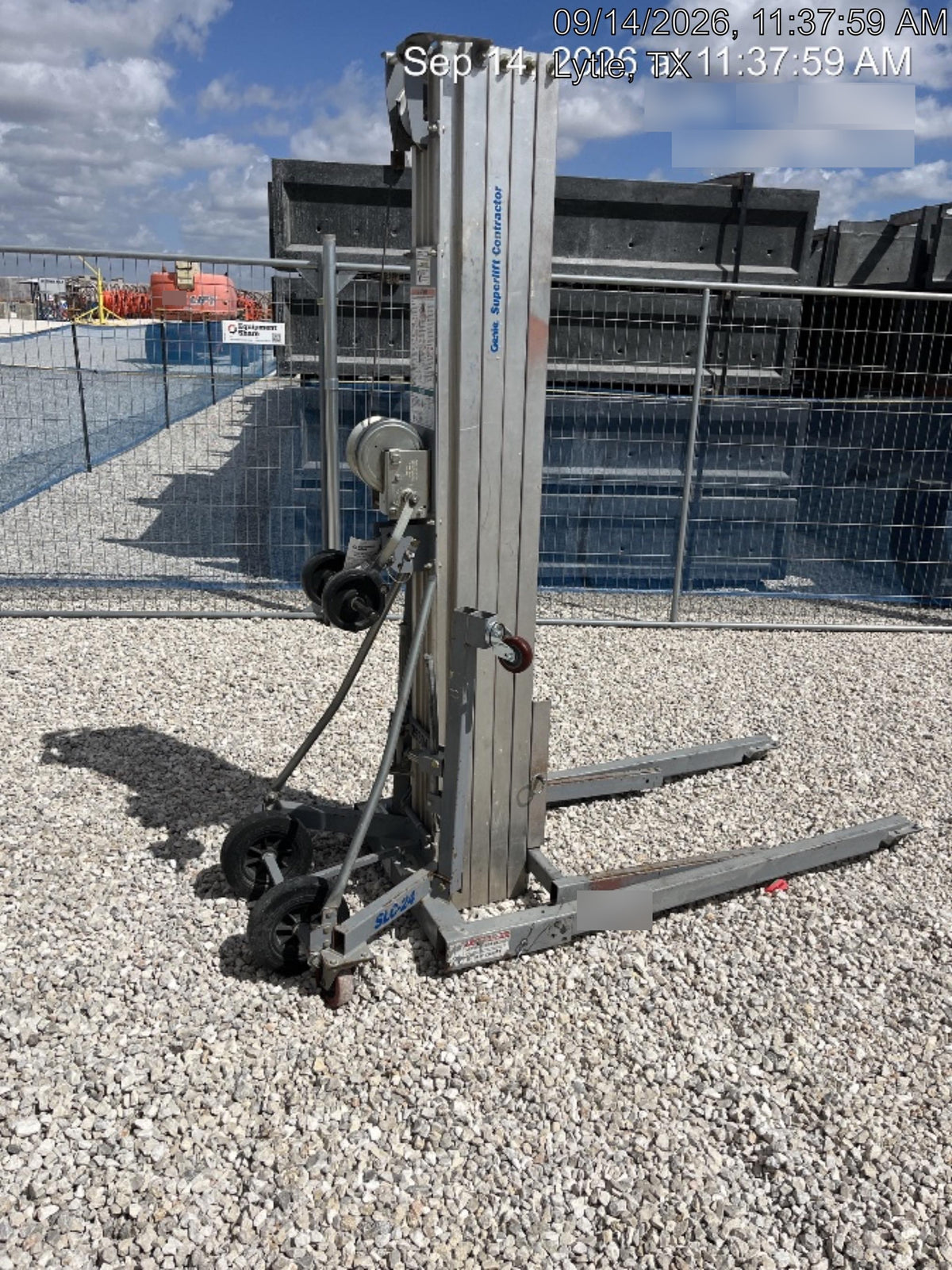 2019 GENIE SLC-24