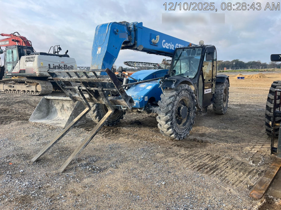 2018 Genie GTH-844 Genie GTH-844 w/Enclosed Cab w/HVAC, Work Lights, Solid Tires, Beacon, 60" Carriage and Forks