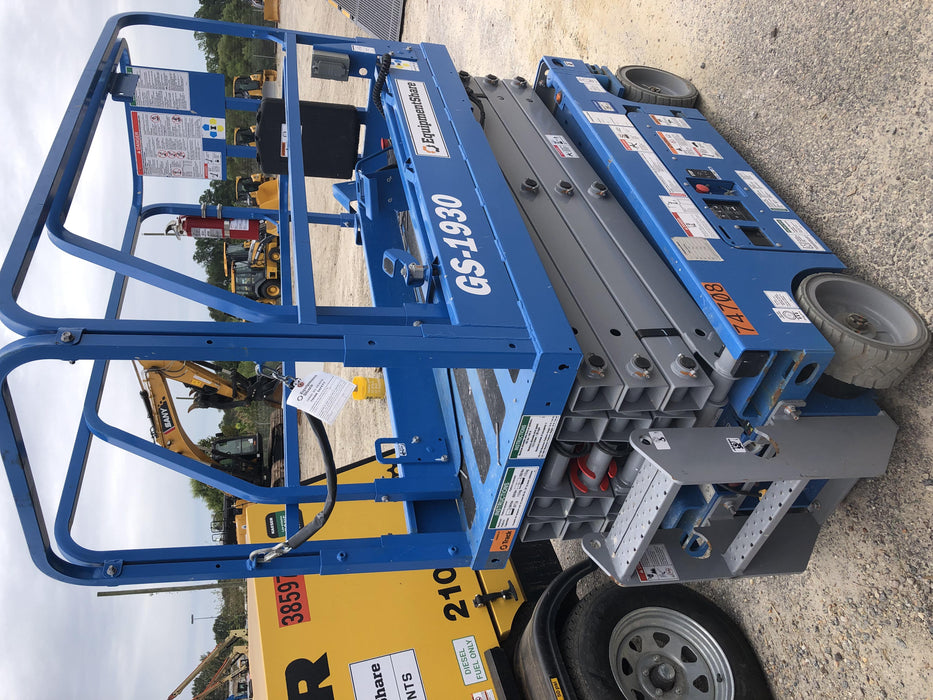 2020 Genie GS-1930 Fixed rails with chain entry gate - Pre A92.20