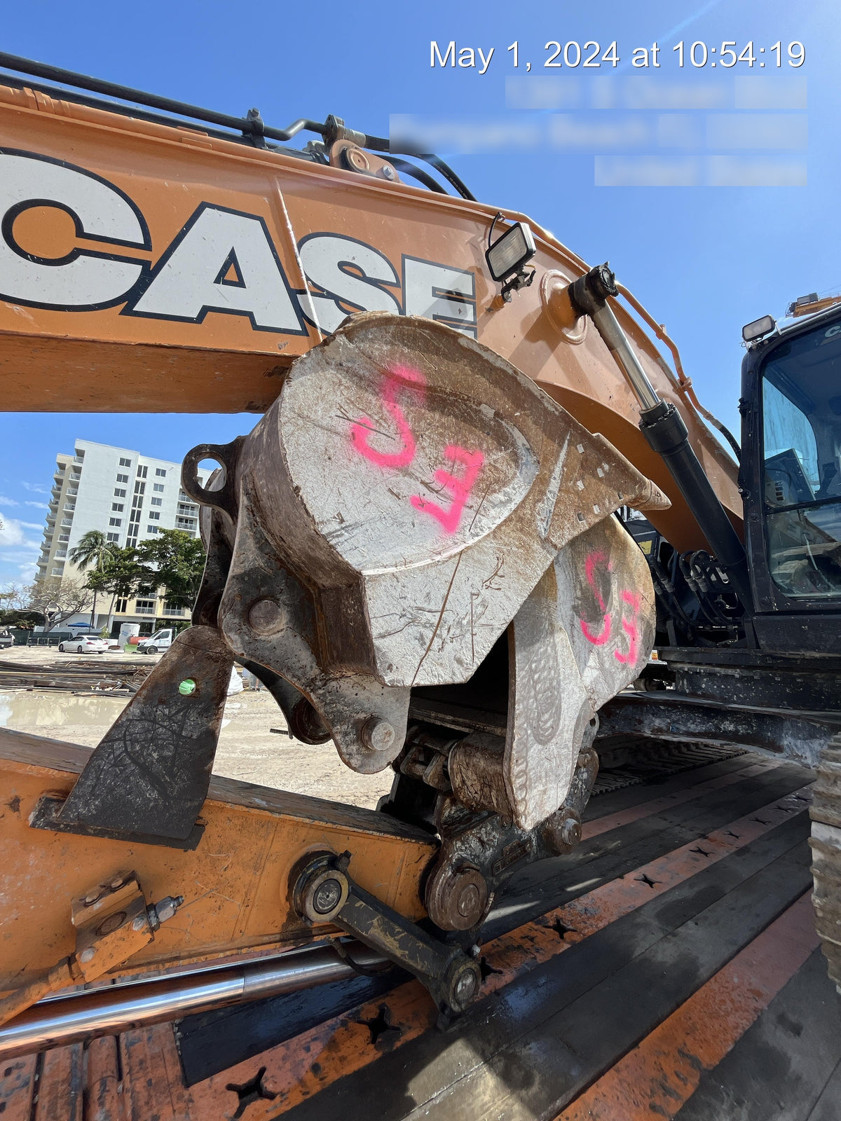 2015 CASE 42" Bucket - Case