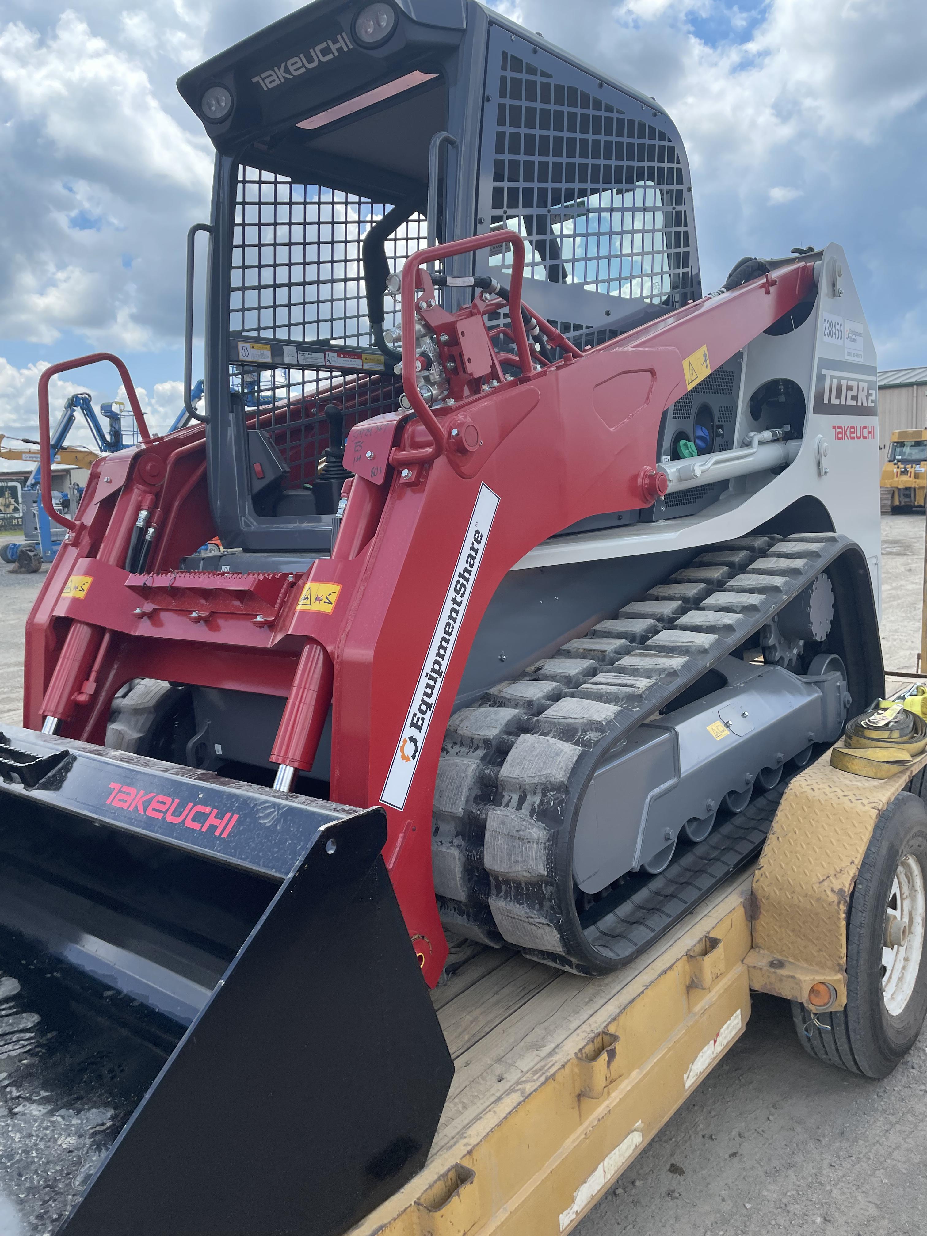 2022 TAKEUCHI TL12R2-R