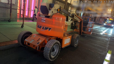 2019 JLG E450AJ