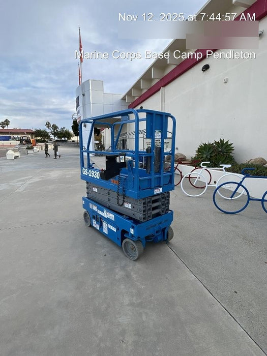 2019 Genie GS-1930 Fixed rails with chain Entry